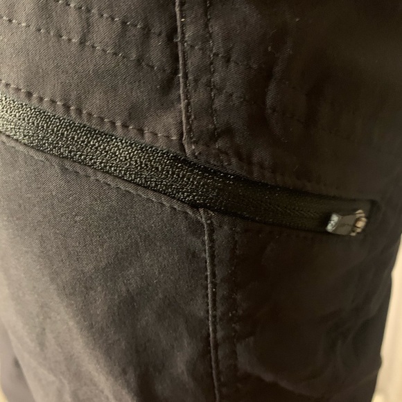 Eddie Bauer sport legging stretch zipper pocket and adjustable leg - Picture 3 of 4